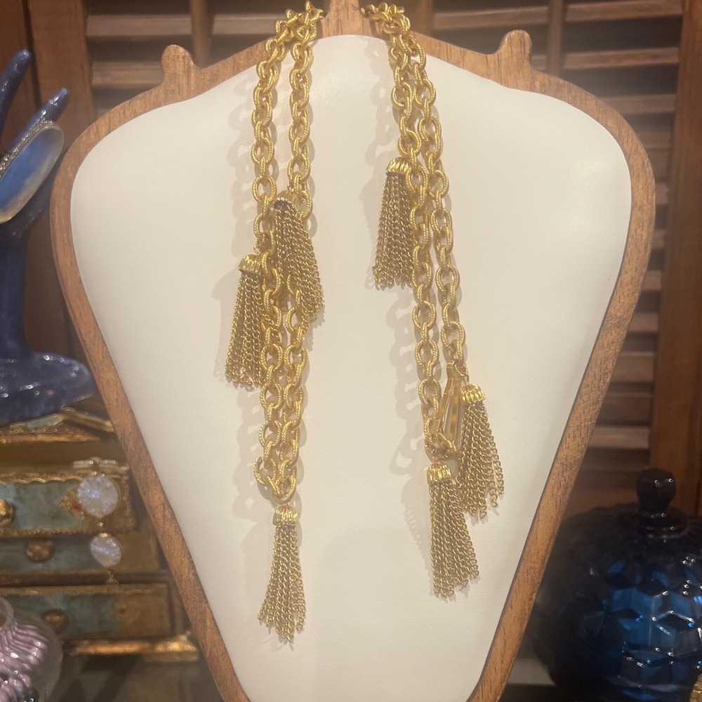 Vtg Gold Tone Chunky Chain Tassel Statement Necklace or Belt 32 Inch - Picture 5 of 5